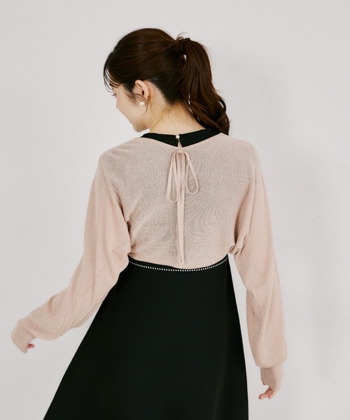 tocco closet(トッコ クローゼット)の「後ろリボン付きラメ入りドルマンスリーブボレロ(カーディガン/ボレロ・レディース・オフホワイト/ブラック/ピンクベージュ・M)」の17枚目の写真