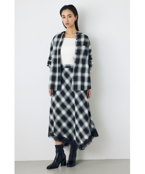 AZUL by moussy(アズールバイマウジー)の「【身長/骨格別着用画像あり】レースドッキングチェックバイアススカート 秋服 ロングスカート 冬服(スカート・レディース・ブラック系その他/ブラウン系その他・SMALL/MEDIUM)」の8枚目の写真