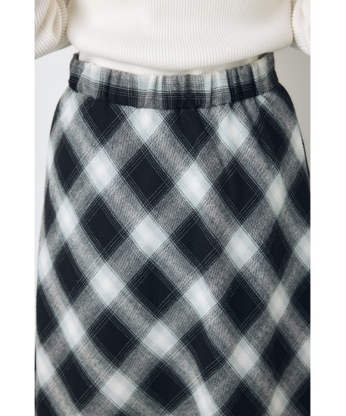 AZUL by moussy(アズールバイマウジー)の「【身長/骨格別着用画像あり】レースドッキングチェックバイアススカート 秋服 ロングスカート 冬服(スカート・レディース・ブラック系その他/ブラウン系その他・SMALL/MEDIUM)」の12枚目の写真