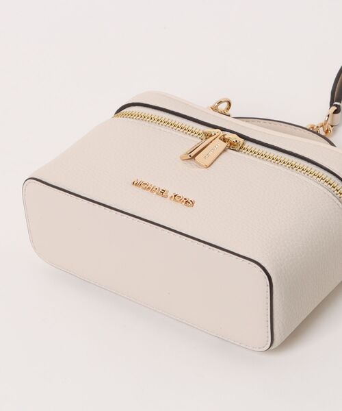 MICHAEL KORS(マイケルコース)の「VIVI バニティ ケース クロスボディ スモール(ショルダーバッグ・レディース・ベージュ系・FREE)」の3枚目の写真