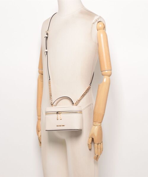 MICHAEL KORS(マイケルコース)の「VIVI バニティ ケース クロスボディ スモール(ショルダーバッグ・レディース・ベージュ系・FREE)」の5枚目の写真
