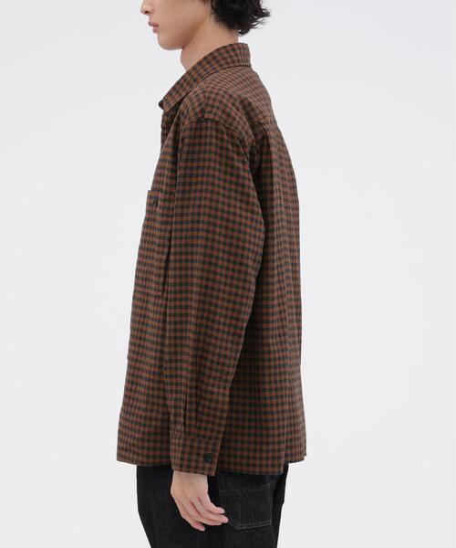 MHL.(エムエイチエル)の「FADED LINEN COTTON PLAINWEAVE(シャツ/ブラウス・メンズ・ブラウン・LARGE/MEDIUM/SMALL)」の5枚目の写真