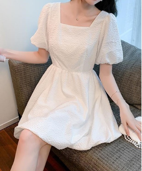 &soiree(アンドソワレ)の「スクエアネックバルーンミニワンピース(ワンピース・レディース・ホワイト/イエロー・SMALL/MEDIUM/LARGE/X-LARGE)」の9枚目の写真