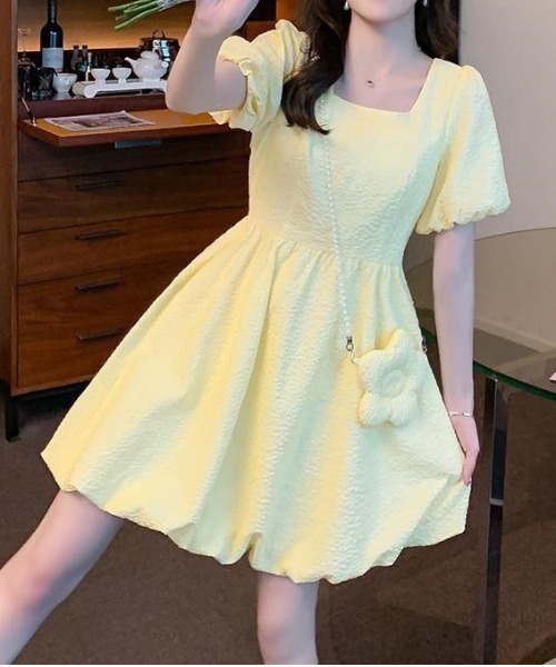 &soiree(アンドソワレ)の「スクエアネックバルーンミニワンピース(ワンピース・レディース・ホワイト/イエロー・SMALL/MEDIUM/LARGE/X-LARGE)」の6枚目の写真