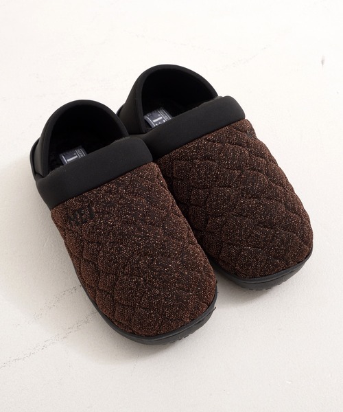 MEI(メイ)の「【MEI メイ】GLITTER QUILTING MOC SHOES ラメ グリッター キルティング モックシューズ / Lady’s(スリッポン・レディース・ブラック/シルバー/ブロンズ・S/M/L)」の3枚目の写真