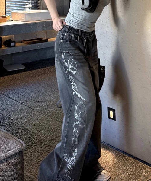 Sibra(シブラ)の「サイドロゴ刺繍風ヴィンテージウォッシュワイドデニムパンツ(デニムパンツ・レディース・ブラック・S/L/M)」の14枚目の写真