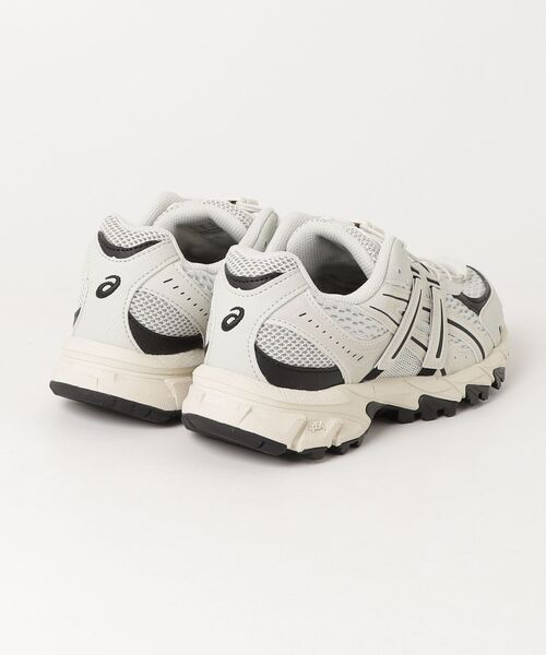 ASICS(アシックス)の「GEL-SONOMA TR62 / ゲルソノマ ティーアール62(スニーカー・レディース・ホワイト系その他・25/23/27/26.5/28.5/22.5/27.5/29.5/29/25.5/28/26/24/23.5/24.5)」の9枚目の写真