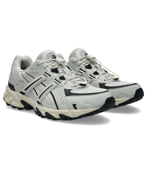 ASICS(アシックス)の「GEL-SONOMA TR62 / ゲルソノマ ティーアール62(スニーカー・レディース・ホワイト系その他・25/23/27/26.5/28.5/22.5/27.5/29.5/29/25.5/28/26/24/23.5/24.5)」の1枚目の写真