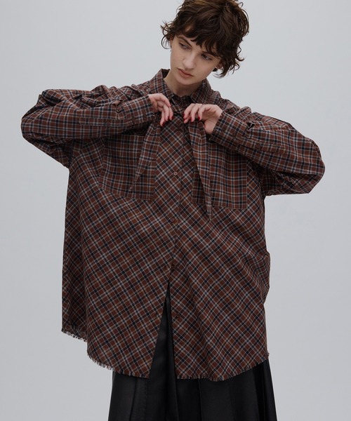 Ameri(アメリ)の「CHECK SCARF SET FRINGE SHIRT(シャツ/ブラウス・レディース・レッド/ブラウン・FREE)」の17枚目の写真
