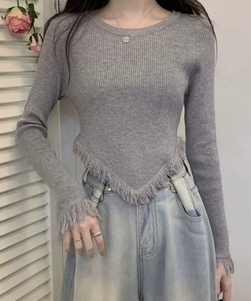 SHEPP(シープ)の「【26年秋冬新作】フリンジデザイン イレギュラーヘム リブトップス(Tシャツ/カットソー・レディース・ホワイト/ブラック/グレー・M)」の1枚目の写真