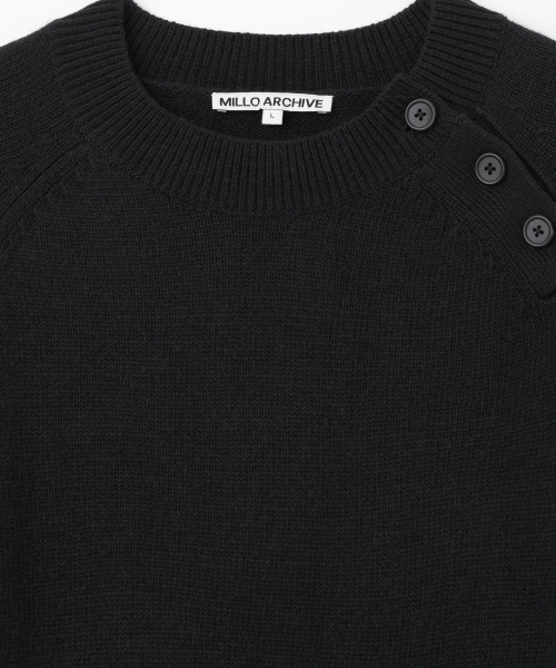 Millo Archive（ミロ アーカイブ）の「SLANTED ヘンリーネック ニット [ブラック]（ニット/セーター・レディース・その他・MEDIUM/LARGE/X-LARGE）」の2枚目の写真