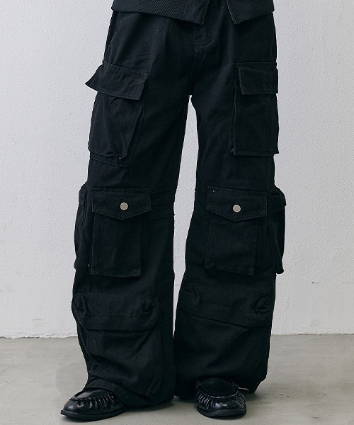 Shoowtime(ショウタイム)の「Grunge Multi Pocket Wide Cargo Denim / グランジ マルチポケット ワイドカーゴデニム(デニムパンツ・メンズ・ブラック・LARGE/X-LARGE)」の5枚目の写真