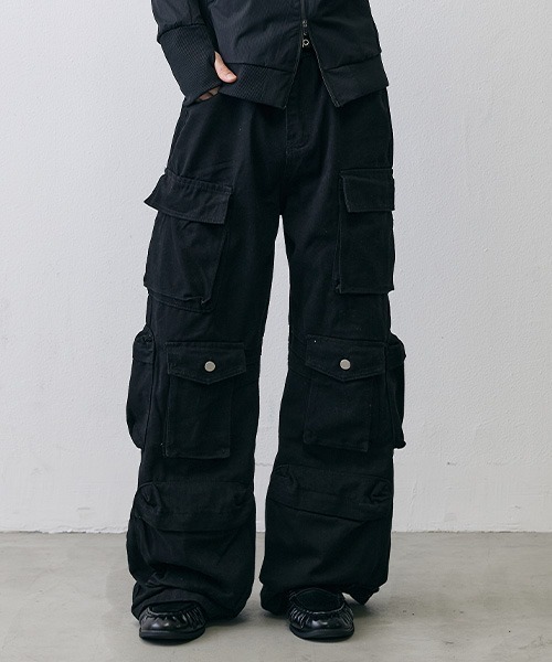 Shoowtime(ショウタイム)の「Grunge Multi Pocket Wide Cargo Denim / グランジ マルチポケット ワイドカーゴデニム(デニムパンツ・メンズ・ブラック・LARGE/X-LARGE)」の7枚目の写真
