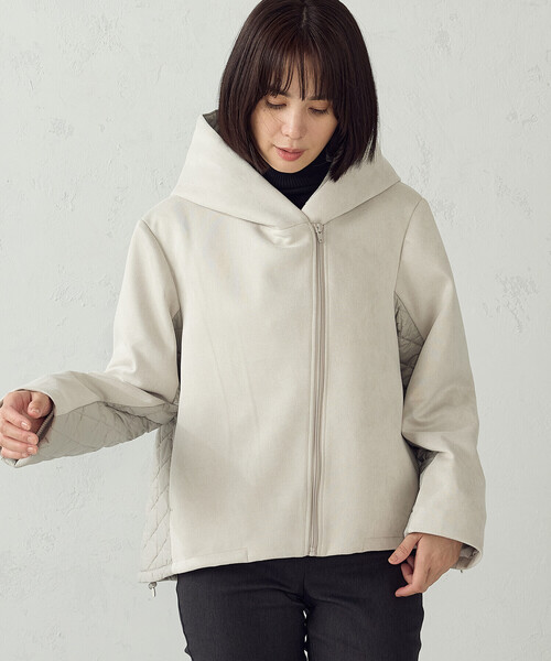COMME CA ISM(コムサイズム)の「スウェード調ジャージー×キルティングタフタ フーデッドブルゾン(ブルゾン・レディース・グレイッシュベージュ/ブラック/ライトグレー・FREE)」の18枚目の写真