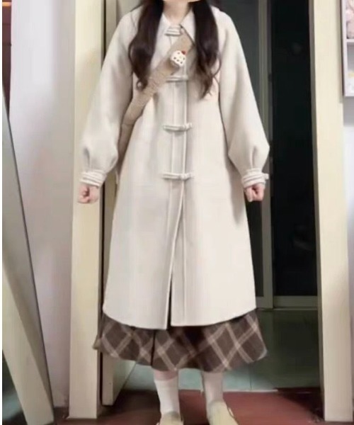 LUCPY(ラクピー)の「ダッフルデザイン ロングコート(その他アウター・レディース・ホワイト・X-LARGE/LARGE/MEDIUM/SMALL)」の2枚目の写真