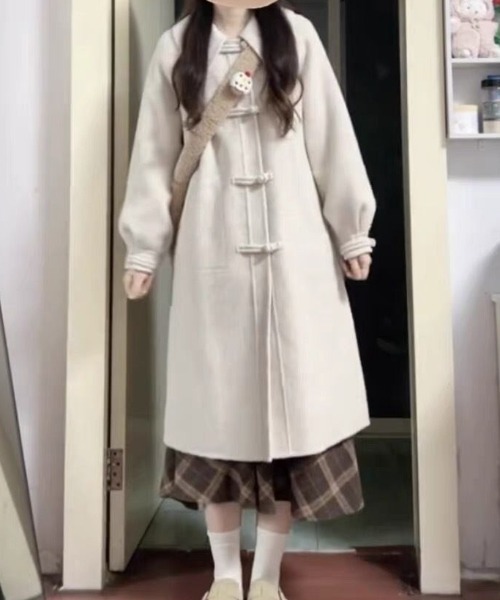 LUCPY(ラクピー)の「ダッフルデザイン ロングコート(その他アウター・レディース・ホワイト・X-LARGE/LARGE/MEDIUM/SMALL)」の3枚目の写真