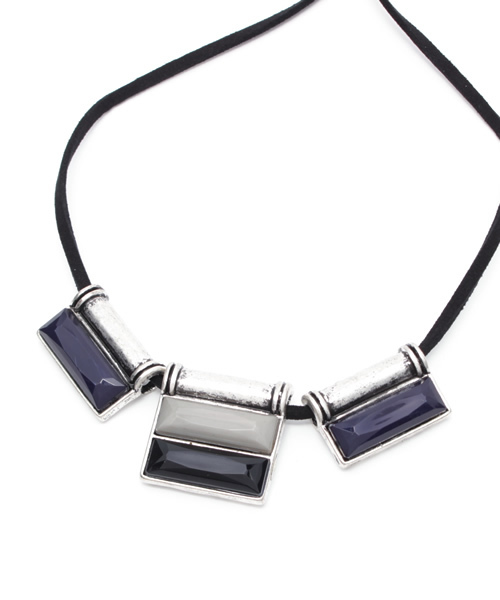 WEGO（ウィゴー）の「DISPARK/マルチカラーネックレス（ネックレス・レディース・キャメル/ネイビー・FREE）」の3枚目の写真