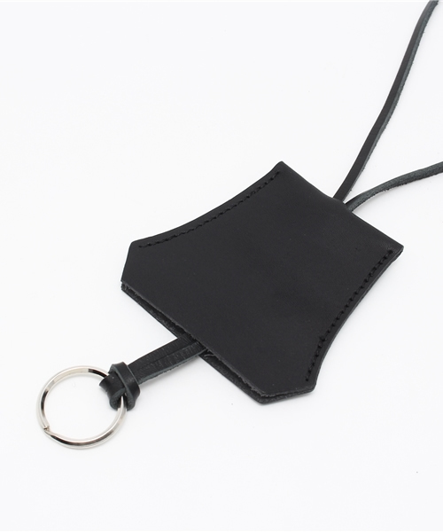 SHIPS JET BLUE（シップスジェットブルー）の「SHIPS JET BLUE: レザー キーホルダー ネックレス（ネックレス・メンズ・ブラック/ベージュ・ONE SIZE）」の4枚目の写真