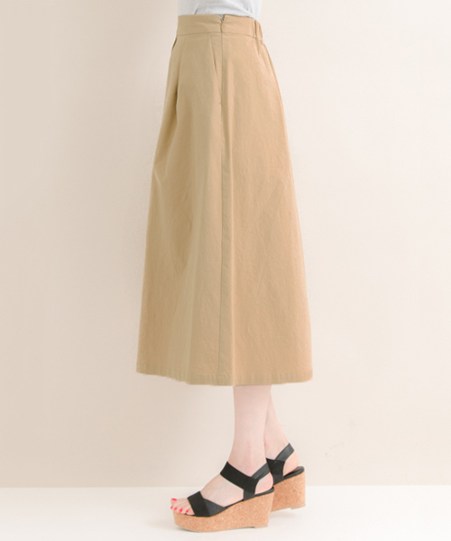 URBAN RESEARCH（アーバンリサーチ）の「UR チノタックAラインロングスカート（スカート・レディース・サックスブルー/ベージュ・FREE）」の9枚目の写真