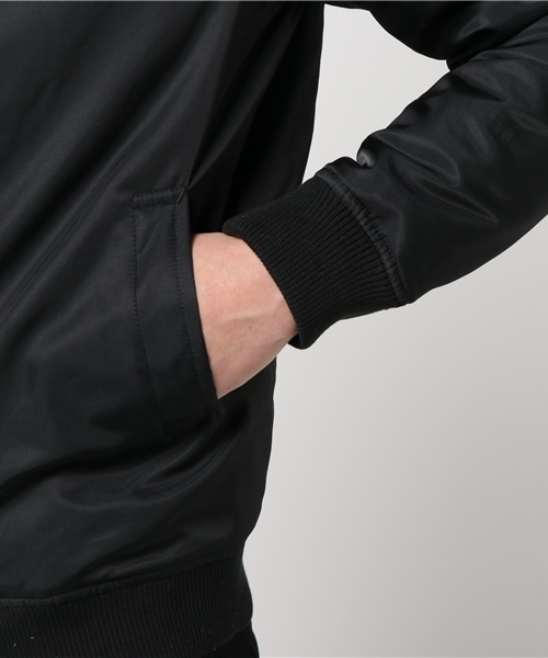 VENCEEXCHANGE（ヴァンスエクスチェンジ）の「中綿MA-1                        （MA-1・メンズ・ダークグリーン/ブラック・MEDIUM/LARGE）」の7枚目の写真