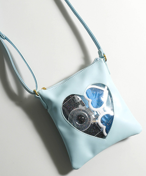 WEGO(ウィゴー)の「WEGO/ハートウィンドウミニショルダーバッグ(ショルダーバッグ・レディース・グリーン/レッド/ホワイト/ピンク/ブルー/オレンジ/イエロー/パープル/ライトパープル/ブラック/サックスブルー・FREE)」の4枚目の写真