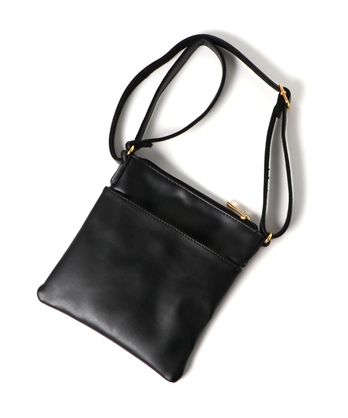 WEGO(ウィゴー)の「WEGO/ハートウィンドウミニショルダーバッグ(ショルダーバッグ・レディース・グリーン/レッド/ホワイト/ピンク/ブルー/オレンジ/イエロー/パープル/ライトパープル/ブラック/サックスブルー・FREE)」の12枚目の写真