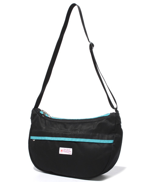 coen（コーエン）の「SUNDUCK バナナショルダーバッグM ∞（ショルダーバッグ・メンズ・ブラック/グレー/ブラウン・フリー）」の2枚目の写真