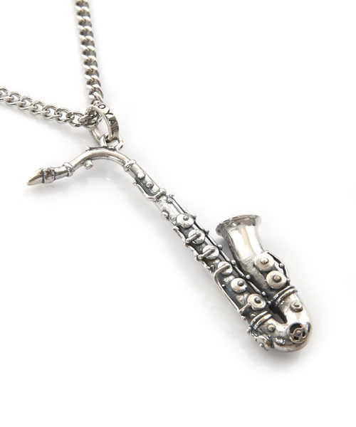 ROYAL ORDER（ロイヤルオーダー）の「RO SAXOPHONE PENDANT（ネックレス・メンズ・シルバー・ﾌﾘ-）」の3枚目の写真