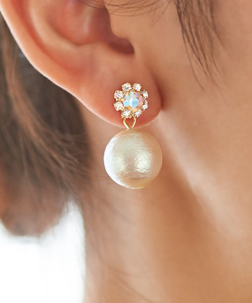 CLAFty by STYLE DELI(クラフティバイスタイルデリ)の「PEARL pierce 002(ピアス(両耳用)・レディース・ホワイト・FREE)」の2枚目の写真