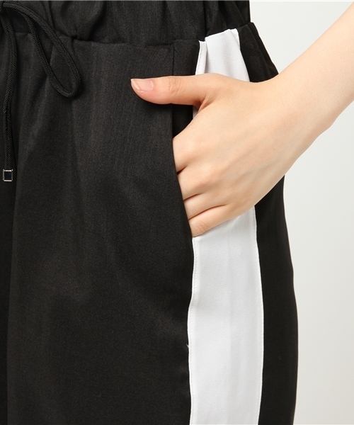 PUNYUS（プニュズ）の「ラインパンツ（その他パンツ・レディース・レッド/ブラック・1/4/3/2）」の8枚目の写真