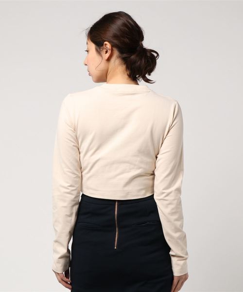 adidas（アディダス）の「オリジナルス クロップTシャツ [SC CROP TEE]（Tシャツ/カットソー・レディース・ライトベージュ・LARGE/MEDIUM/SMALL/X-LARGE/X-SMALL/XX-LARGE）」の2枚目の写真