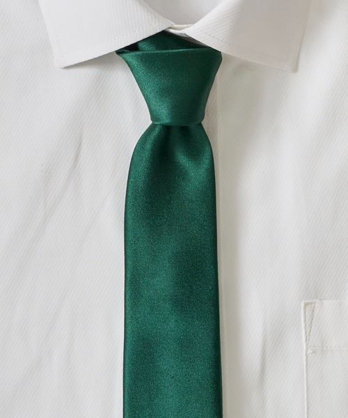 ADPOSION（アドポーション）の「【WEB限定】シルク サテンソリッドカラータイ（ネクタイ・メンズ・レッド/グリーン/シルバー/ホワイト/ブラック/ネイビー/ブラウン・FREE）」の5枚目の写真