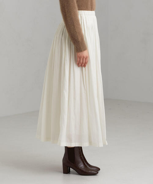 green label relaxing（グリーンレーベルリラクシング）の「CFC IND タック スカート ※（スカート・レディース・オフホワイト/ブラウン・FREE）」の6枚目の写真