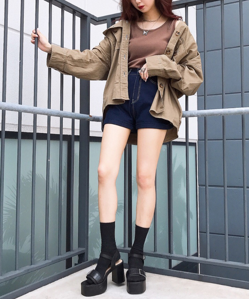WEGO（ウィゴー）の「WEGO/BIGポケットオーバーシャツ（シャツ/ブラウス・レディース・ブラック/ベージュ/カーキ/アイボリー・FREE）」の22枚目の写真