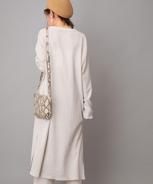 Munich（ミューニック）の「ツイストプリーツワンピース(セットアップ可)（ワンピース・レディース・アイボリー/ブラック/ライトベージュ/ライトグリーン・FREE）」の18枚目の写真