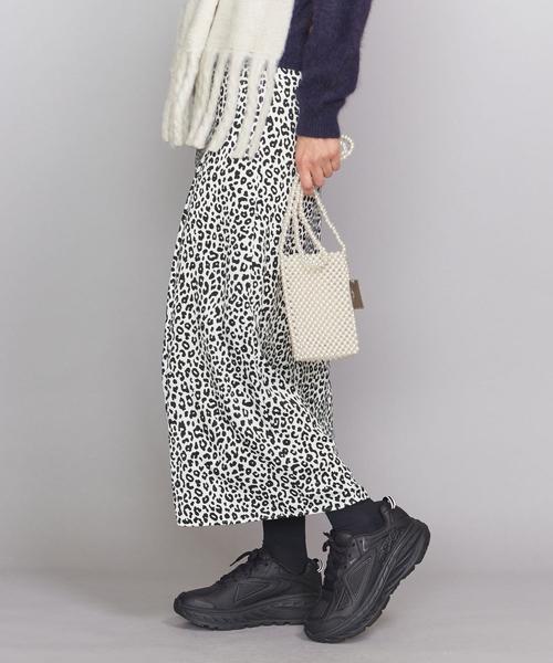 BEAUTY&YOUTH UNITED ARROWS（ビューティーアンドユースユナイテッドアローズ）の「BY∴ レオパードプリントマキシ丈スカート 2о（スカート・レディース・ブラック/オフホワイト・SMALL/LARGE/MEDIUM）」の4枚目の写真