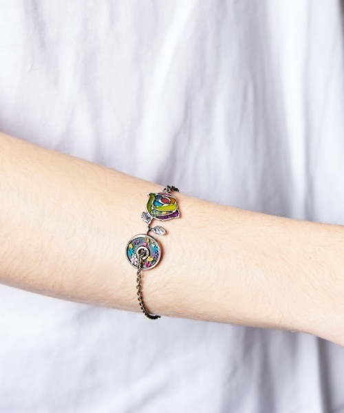 rehacer(レアセル)の「rehacer : Stained Glass Rose Bracelet Made in Japan / ステンドグラス ローズブレスレット メイドインジャパン(ブレスレット・メンズ・シルバー系その他/ゴールド系その他/シルバー系その他2/ゴールド系その他2・FREE)」の1枚目の写真