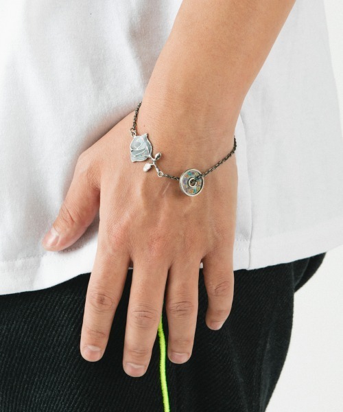 rehacer(レアセル)の「rehacer : Stained Glass Rose Bracelet Made in Japan / ステンドグラス ローズブレスレット メイドインジャパン(ブレスレット・メンズ・シルバー系その他/ゴールド系その他/シルバー系その他2/ゴールド系その他2・FREE)」の9枚目の写真