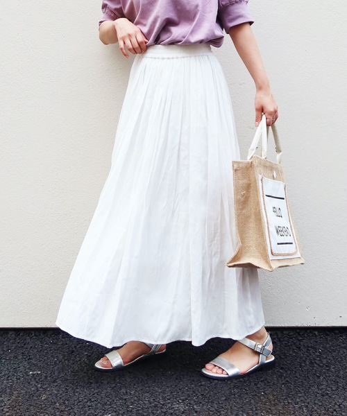 Riberry(リベリー)の「ギャザーロングスカート(スカート・レディース・ホワイト/ブラック/ベージュ/ライトグリーン/ラベンダー・M)」の2枚目の写真