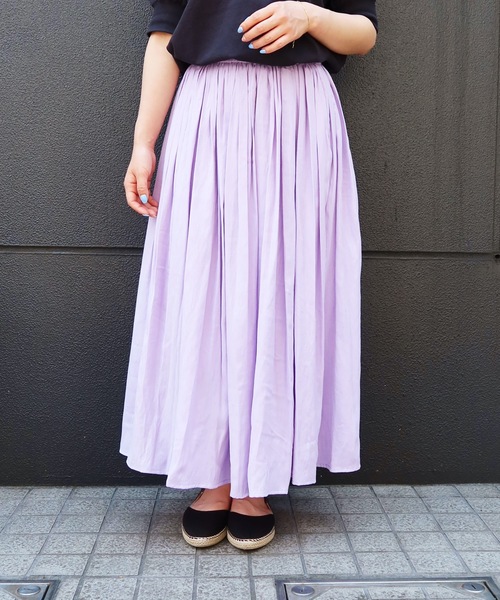 Riberry(リベリー)の「ギャザーロングスカート(スカート・レディース・ホワイト/ブラック/ベージュ/ライトグリーン/ラベンダー・M)」の11枚目の写真