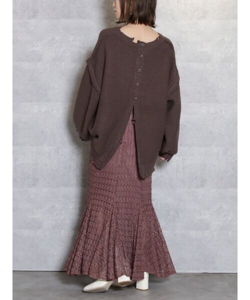 dazzlin（ダズリン）の「レースロングマーメイドスカート（スカート・レディース・オフホワイト/ブラック/モカ/アイボリー/ブラウン・FREE）」の6枚目の写真