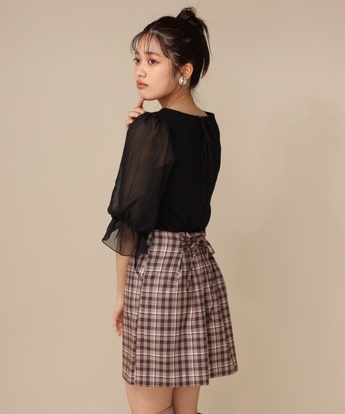 one after another NICE CLAUP(ワンアフターアナザーナイスクラップ)の「ドットチュール袖コンシャストップス(Tシャツ/カットソー・レディース・オフホワイト/ブラック/ブラウン/ベージュ・FREE)」の16枚目の写真