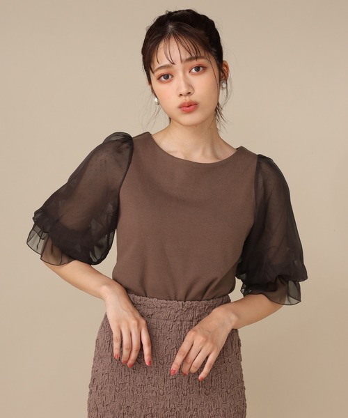 one after another NICE CLAUP(ワンアフターアナザーナイスクラップ)の「ドットチュール袖コンシャストップス(Tシャツ/カットソー・レディース・オフホワイト/ブラック/ブラウン/ベージュ・FREE)」の18枚目の写真