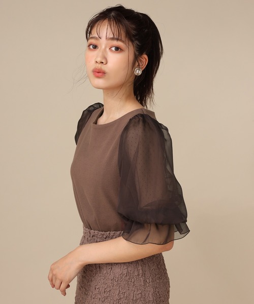 one after another NICE CLAUP(ワンアフターアナザーナイスクラップ)の「ドットチュール袖コンシャストップス(Tシャツ/カットソー・レディース・オフホワイト/ブラック/ブラウン/ベージュ・FREE)」の19枚目の写真