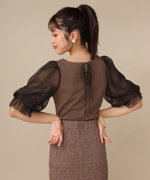 one after another NICE CLAUP(ワンアフターアナザーナイスクラップ)の「ドットチュール袖コンシャストップス(Tシャツ/カットソー・レディース・オフホワイト/ブラック/ブラウン/ベージュ・FREE)」の11枚目の写真
