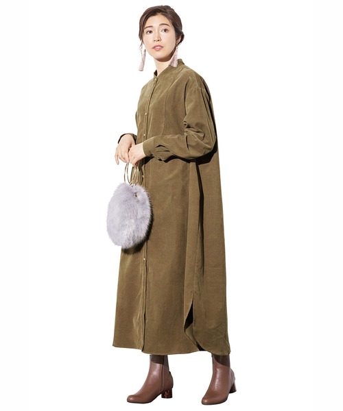 IEDIT(イディット)の「IEDIT 小森美穂子さんコラボ はおりにもなる こなれシルエットの大人コーデュロイワンピース〈ブラウン〉(シャツワンピース・レディース・ブラウン・MEDIUM/LARGE/X-LARGE/XX-LARGE/NS/NM)」の4枚目の写真