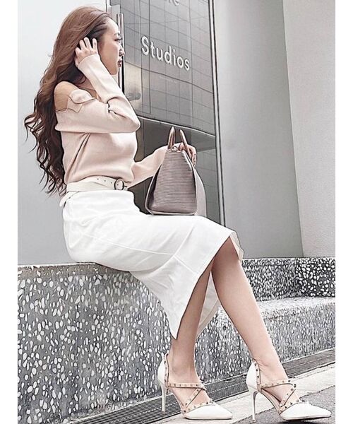 RESEXXY（リゼクシー）の「アシメチョーカーニットトップス（ニット/セーター・レディース・ブラック/ベージュ/オフホワイト/グリーン・FREE）」の11枚目の写真