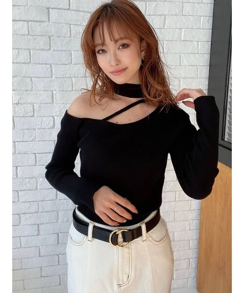 RESEXXY（リゼクシー）の「アシメチョーカーニットトップス（ニット/セーター・レディース・ブラック/ベージュ/オフホワイト/グリーン・FREE）」の10枚目の写真