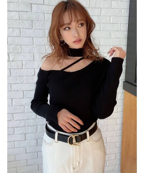 RESEXXY（リゼクシー）の「アシメチョーカーニットトップス（ニット/セーター・レディース・ブラック/ベージュ/オフホワイト/グリーン・FREE）」の18枚目の写真