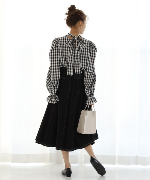 one after another NICE CLAUP(ワンアフターアナザーナイスクラップ)の「バックリボンプチハイネックブラウス(シャツ/ブラウス・レディース・ブラック/ベージュ/オフホワイト/ブラック系その他/ブルー系その他・FREE)」の22枚目の写真